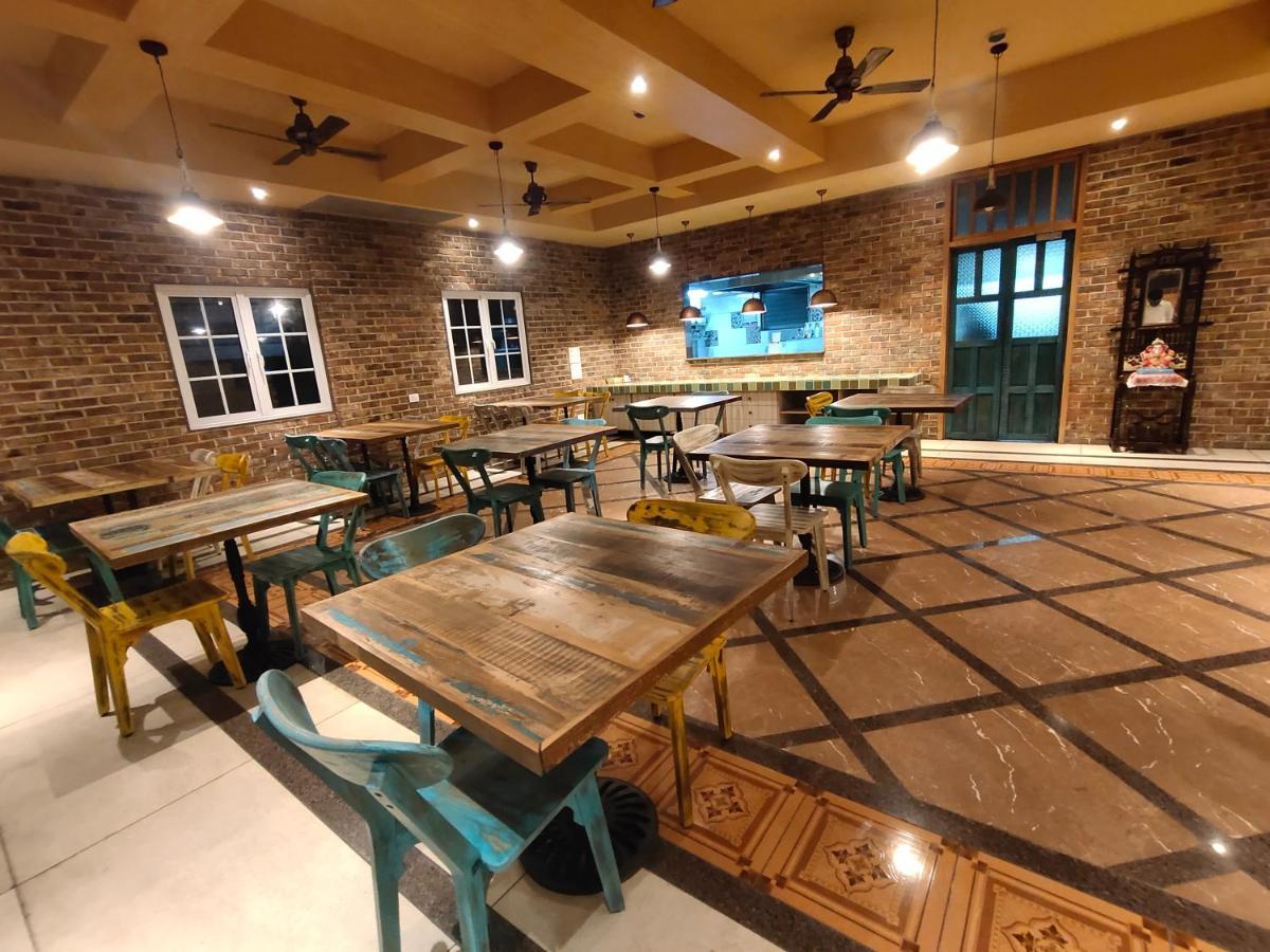 Bougainvilla Apartment Surat Ngoại thất bức ảnh